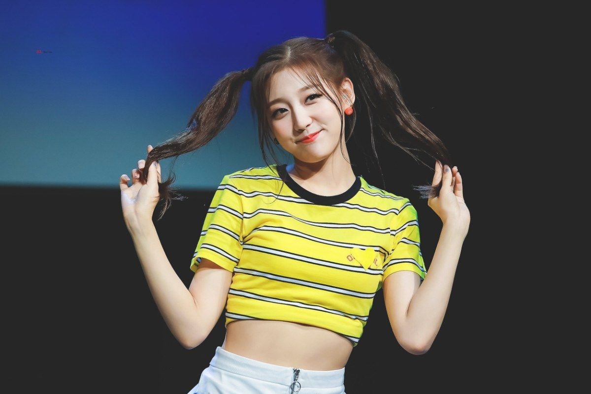 양갈래 헤어스타일도 잘 어울리는 #러블리즈 막내 #정예인