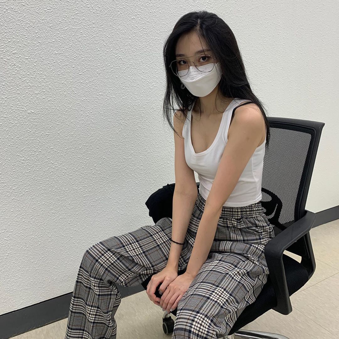 러블리즈 지수 인스타