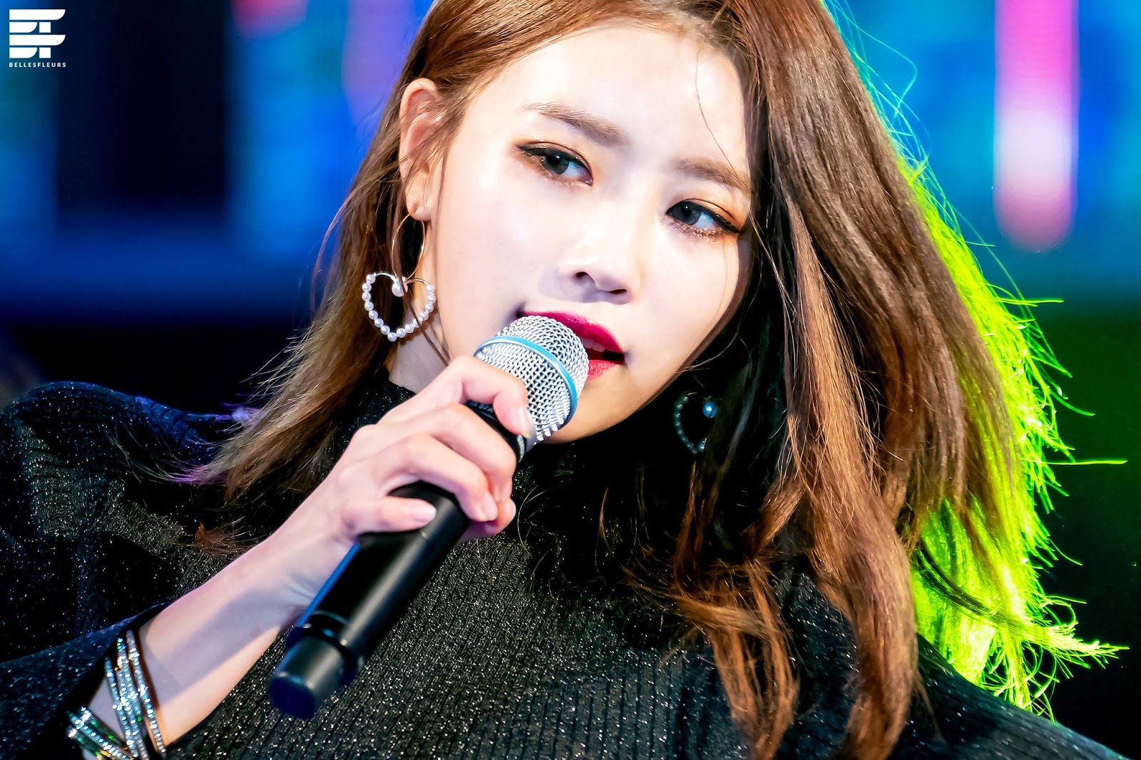 러블리즈 블랙 이미주.jpgif