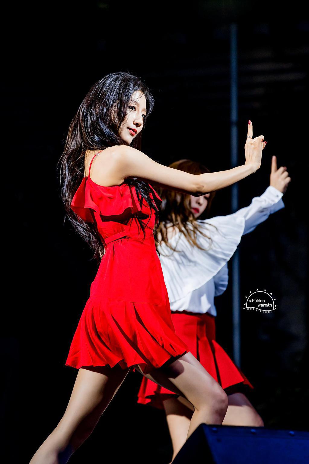 레드! #러블리즈 정예인