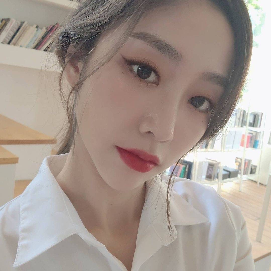 러블리즈 지수 인스타