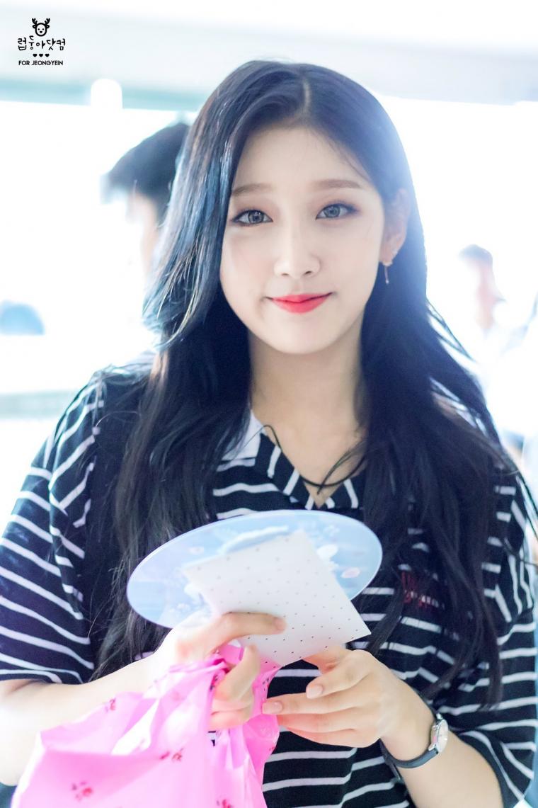 아이컨텍.러블리즈 막냉이 예인