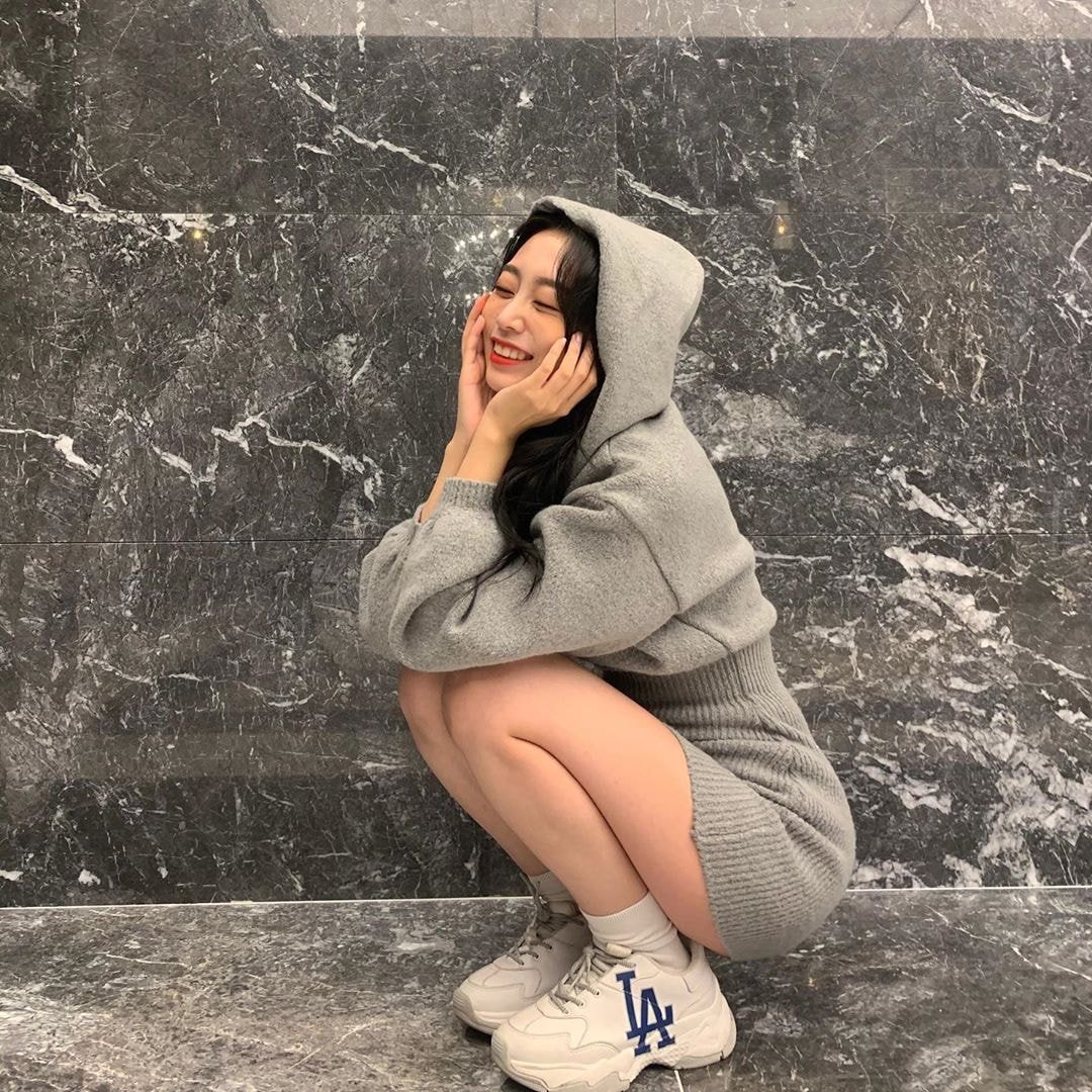 러블리즈 지수 인스타