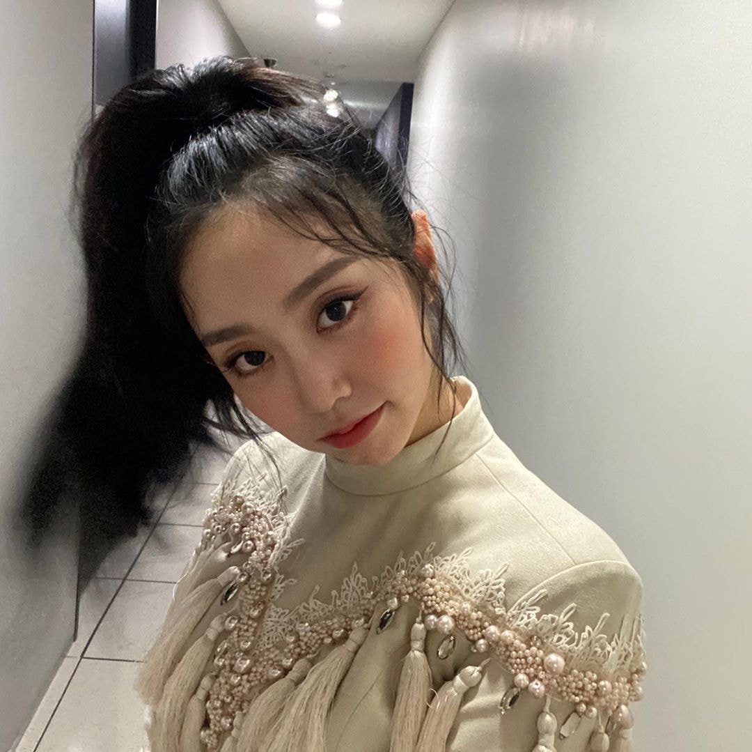 러블리즈 지수 인스타
