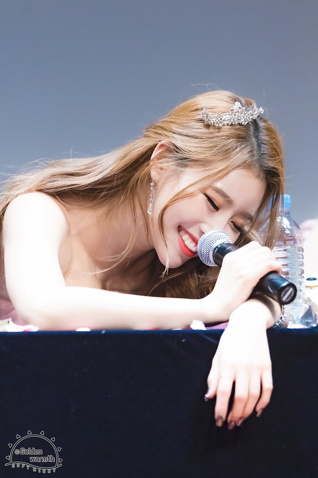 팬사인회 가면 볼 수 있는 #러블리즈 미주 모습