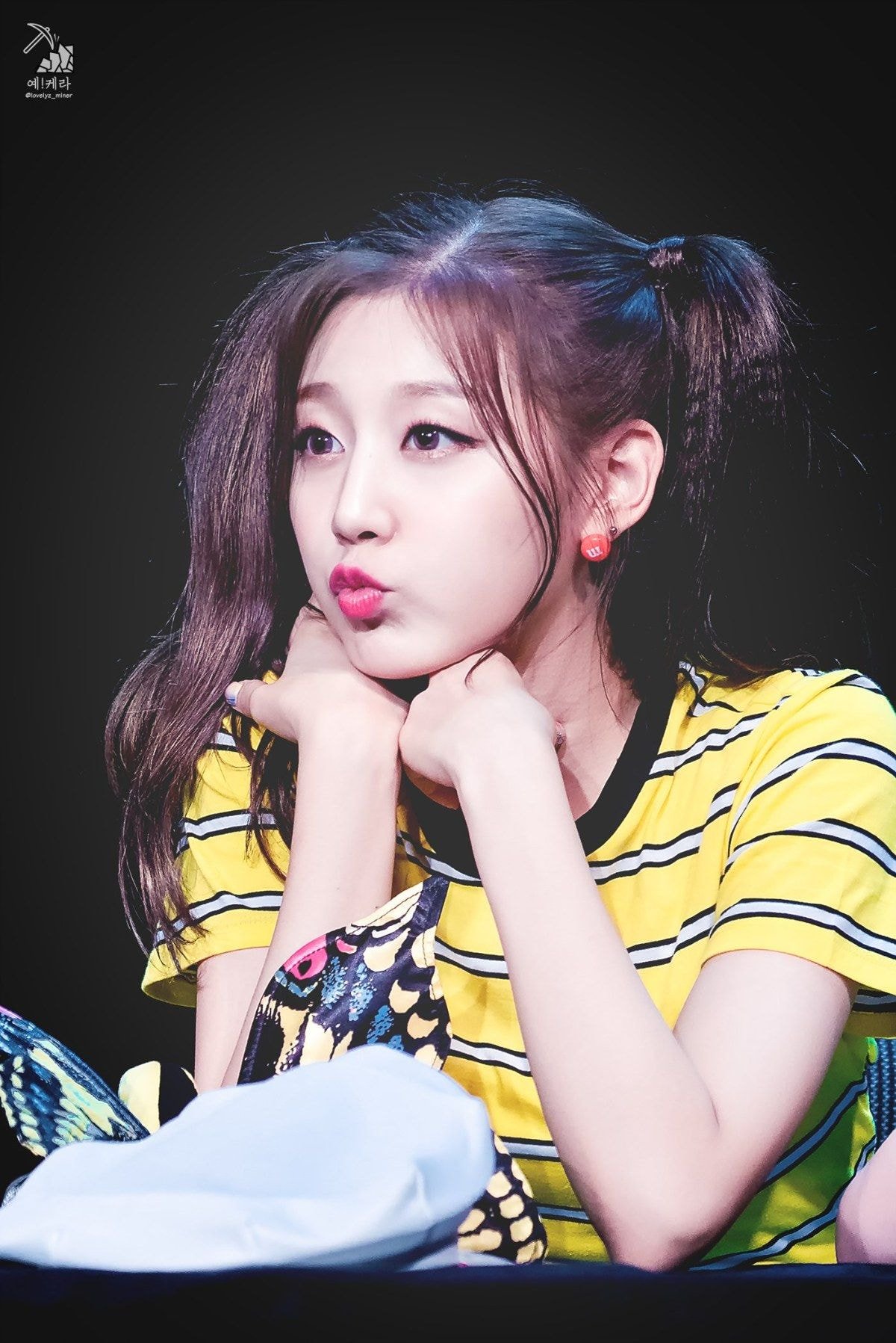 양갈래 헤어스타일도 잘 어울리는 #러블리즈 막내 #정예인