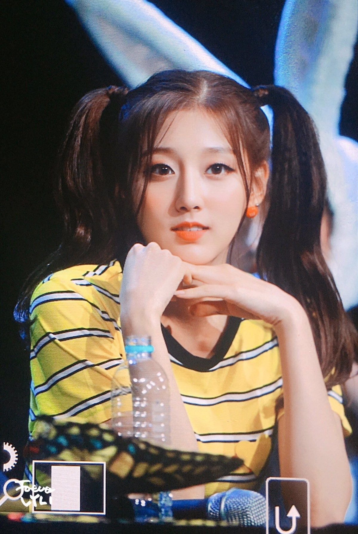 양갈래 헤어스타일도 잘 어울리는 #러블리즈 막내 #정예인