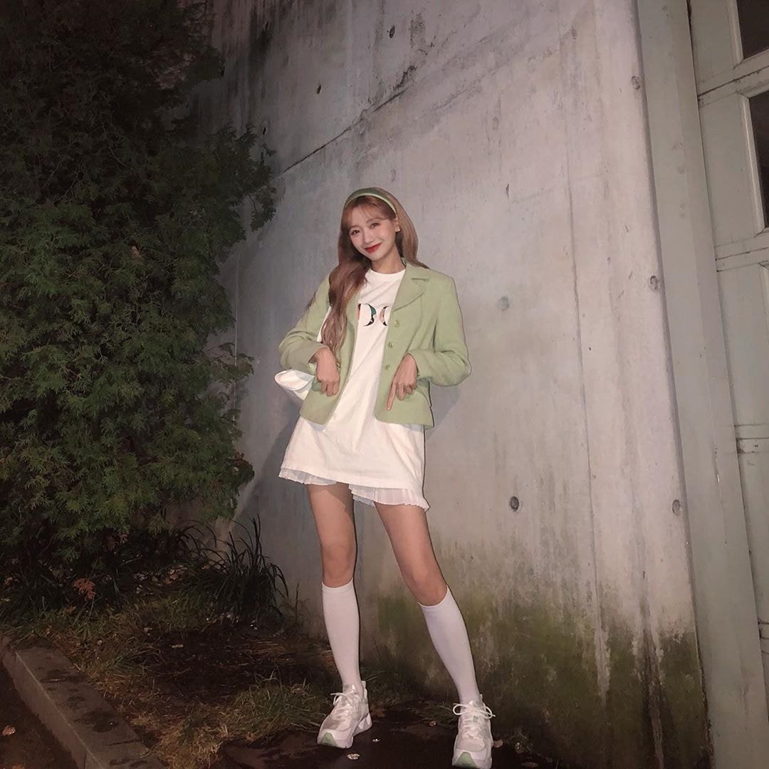 러블리즈 수정 인스타