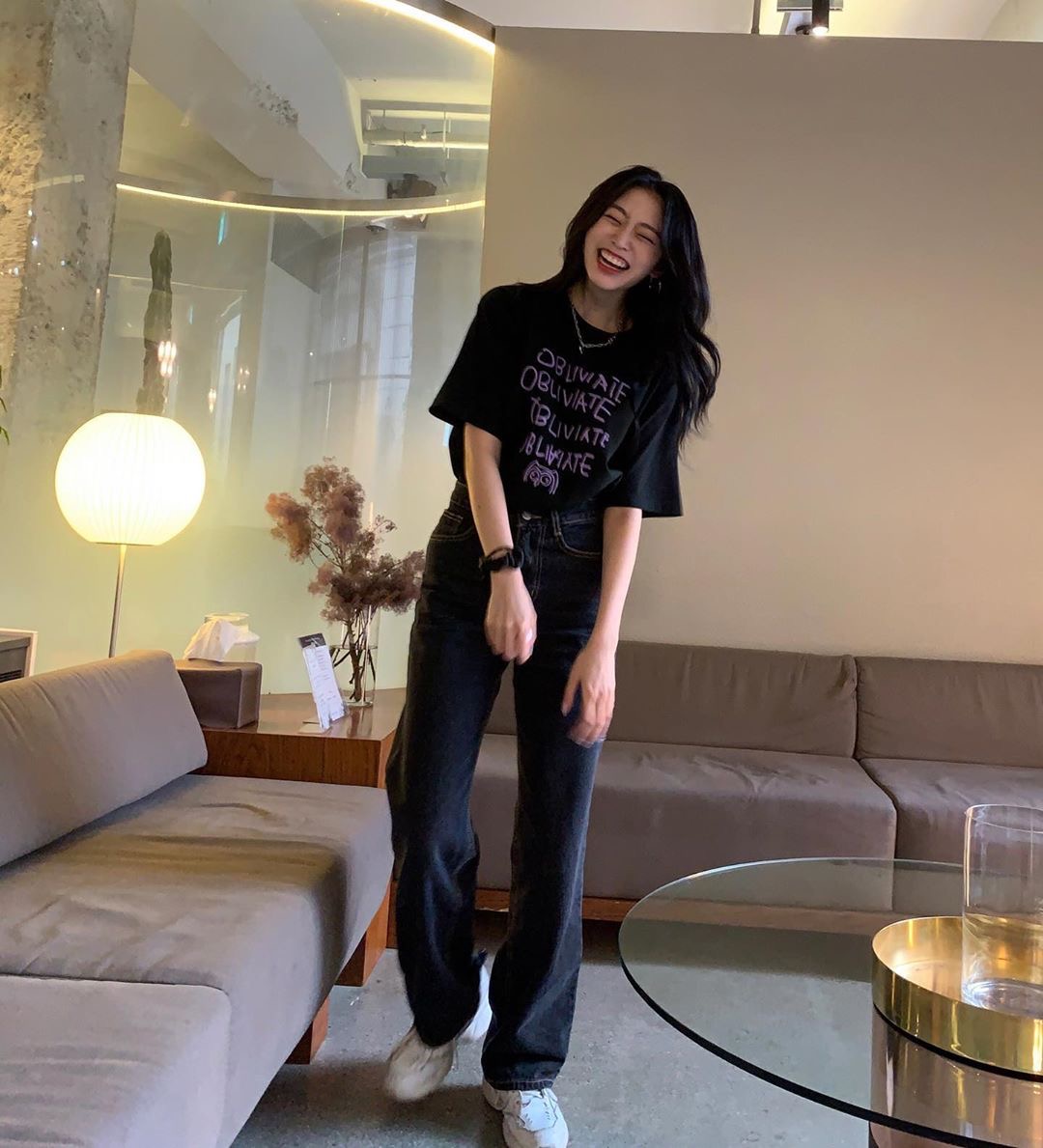 러블리즈 지수 인스타