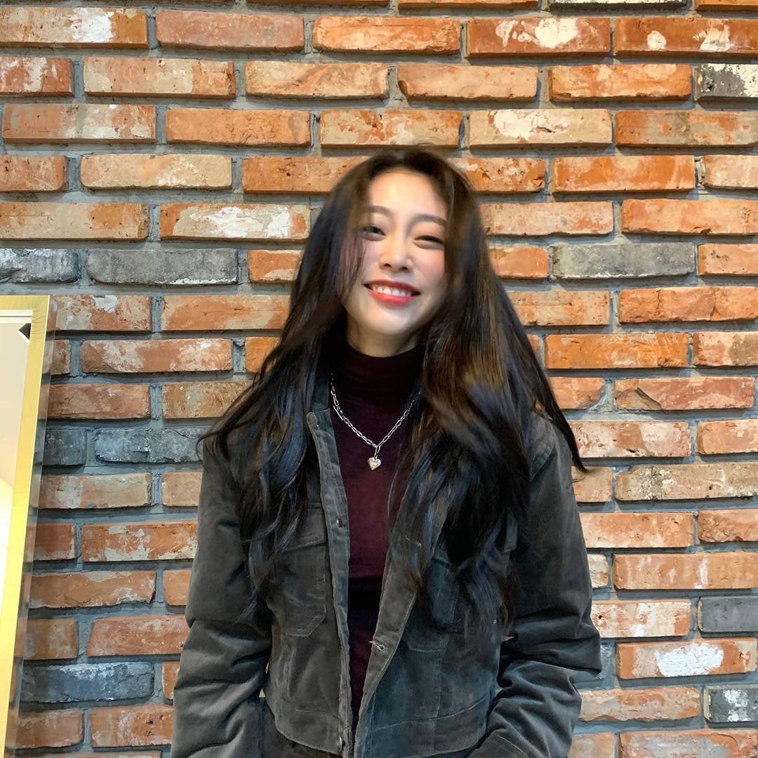 러블리즈 지수 인스타