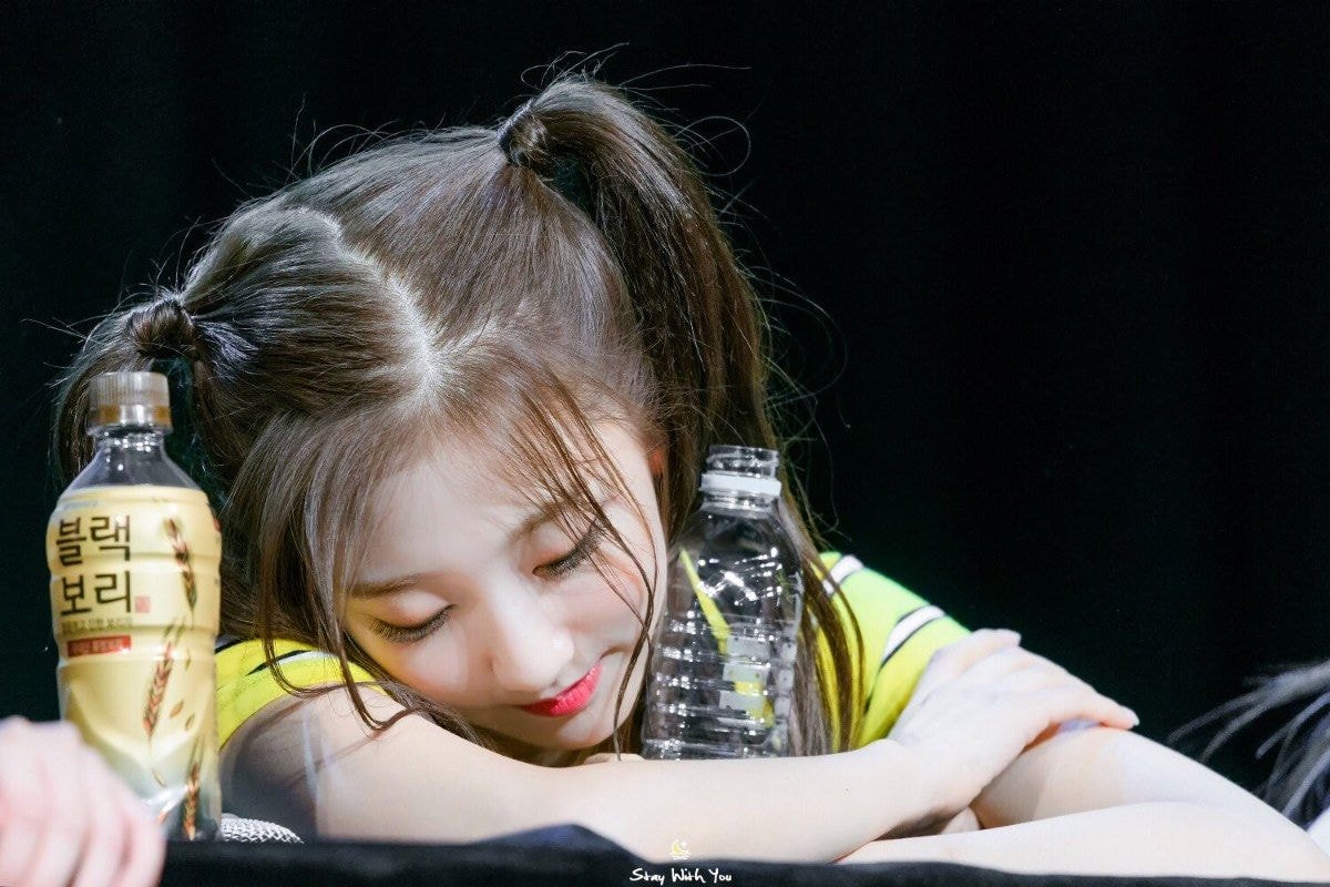 양갈래 헤어스타일도 잘 어울리는 #러블리즈 막내 #정예인