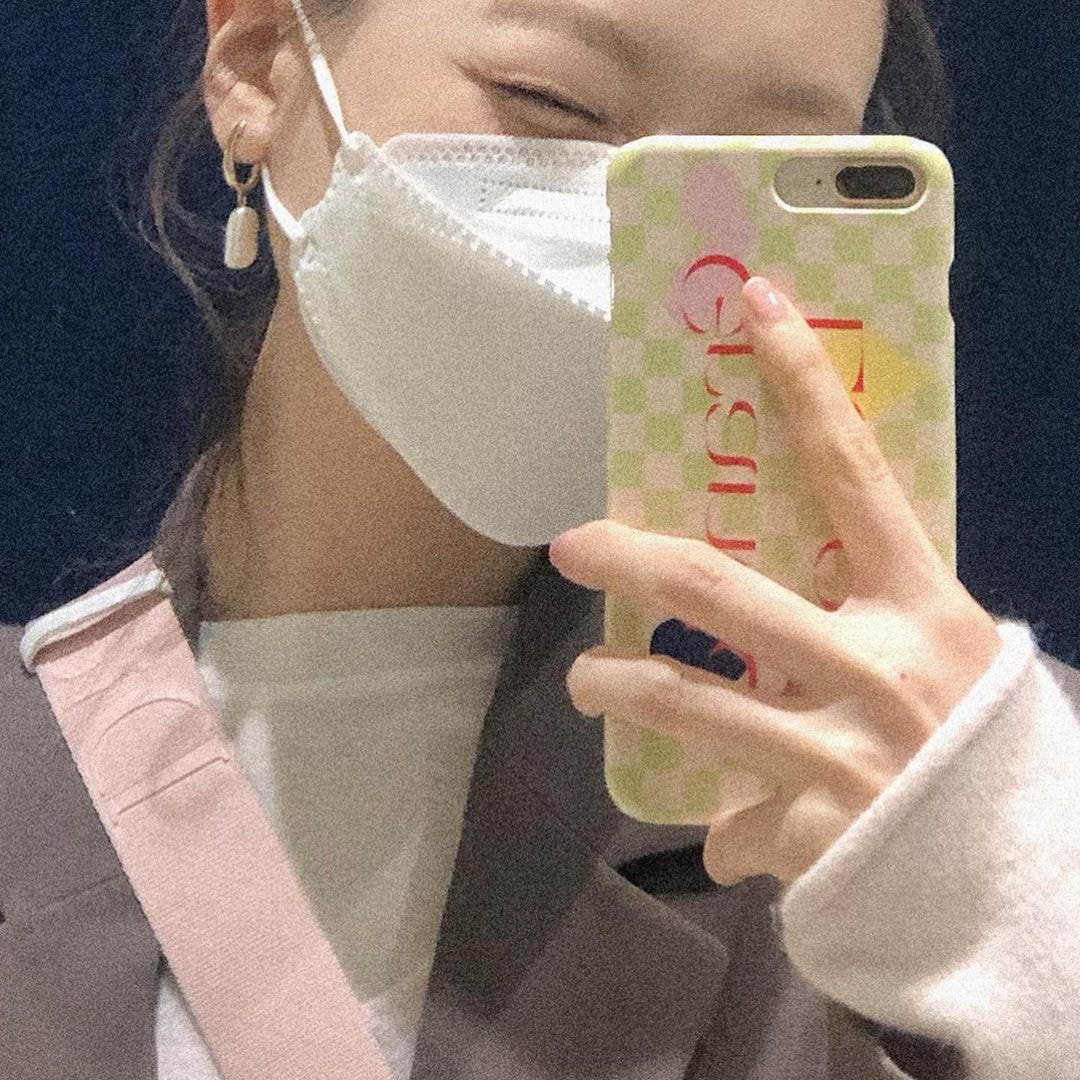 러블리즈 수정 인스타