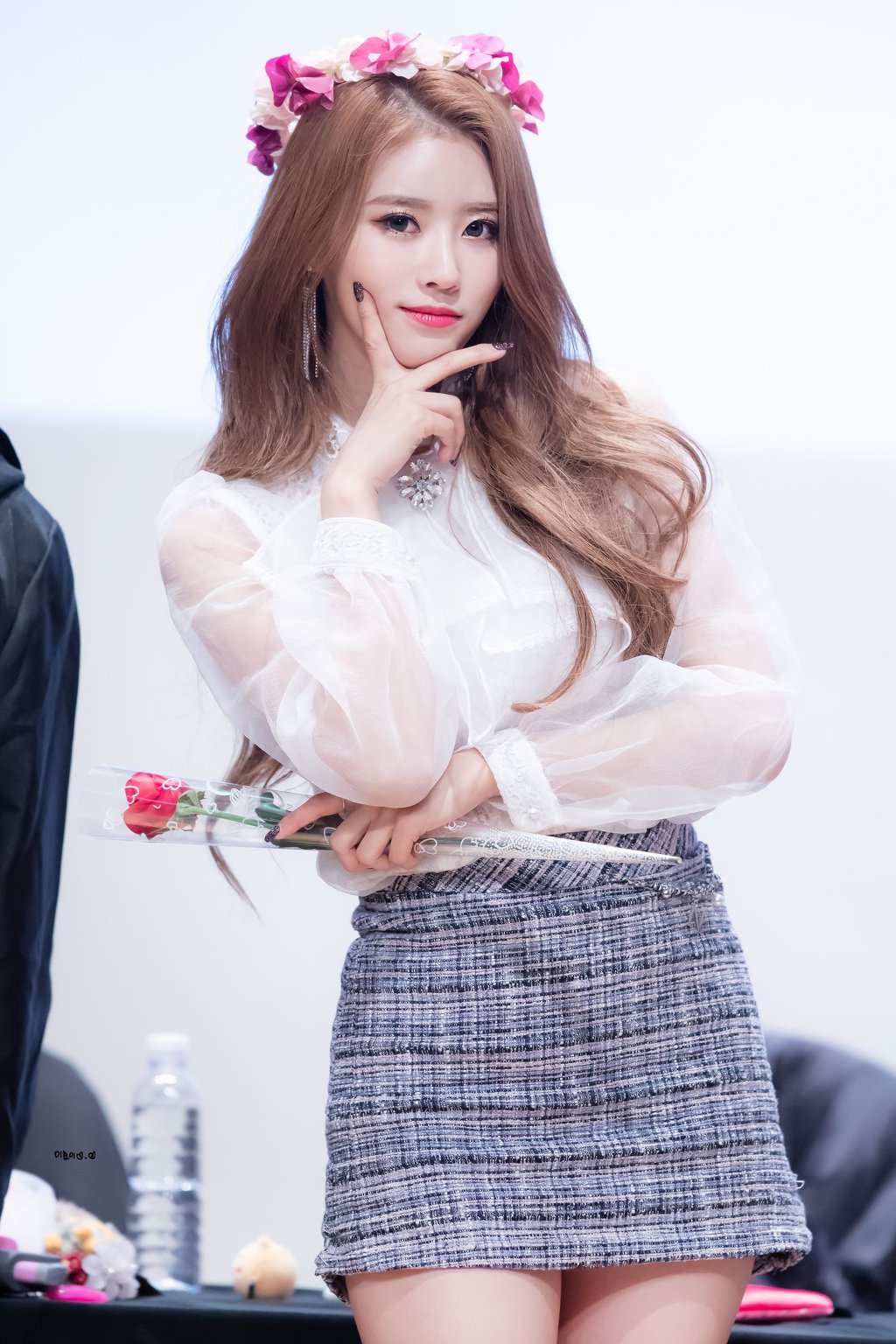 팬사인회 가면 볼 수 있는 #러블리즈 미주 모습