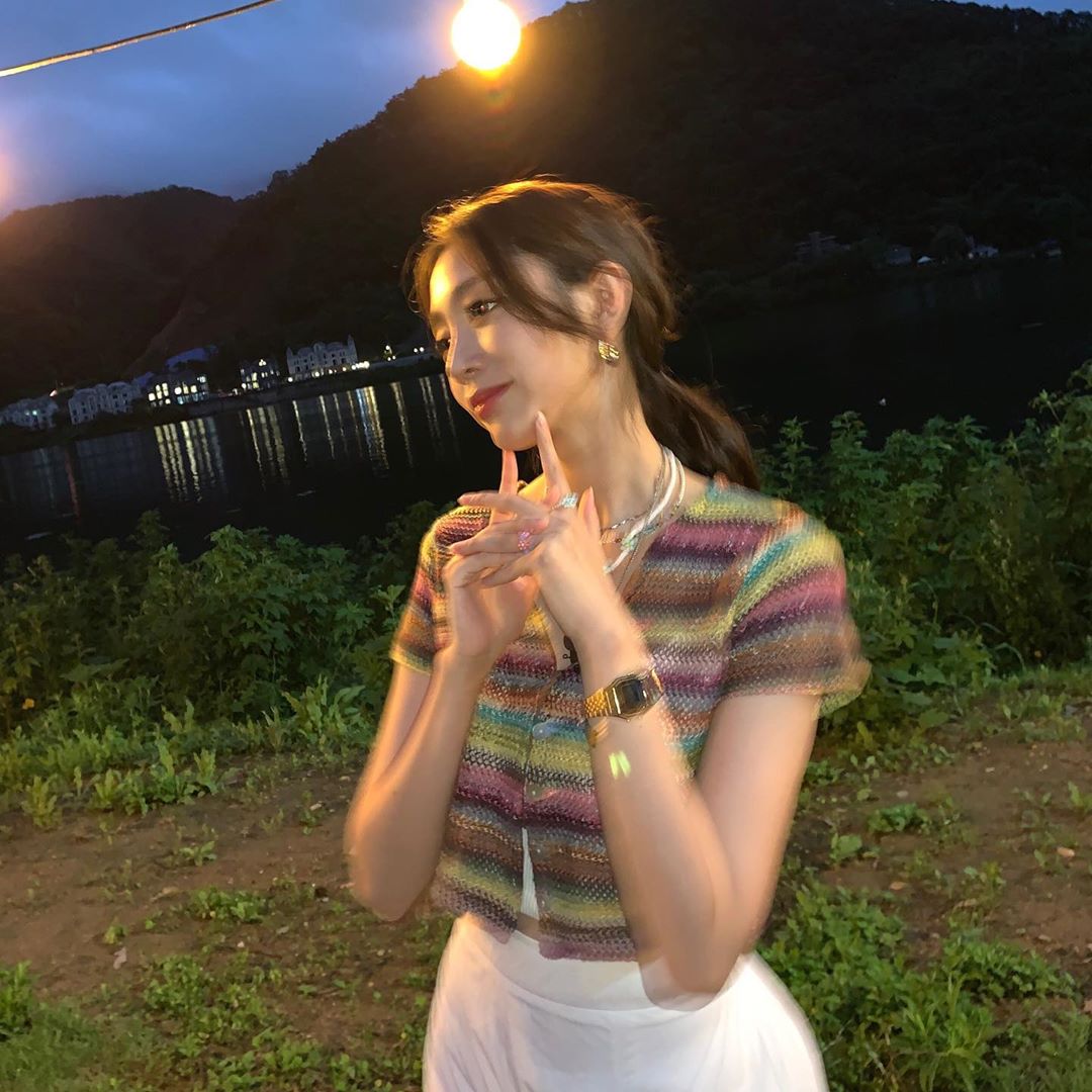 러블리즈 지수 인스타