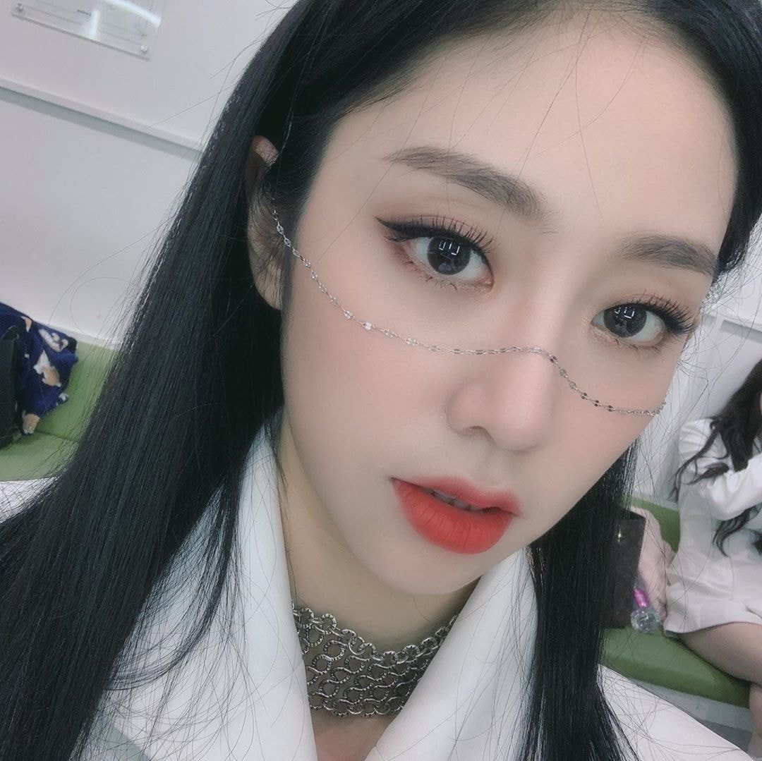 오늘자 러블리즈 서지수 페이스체인 셀카