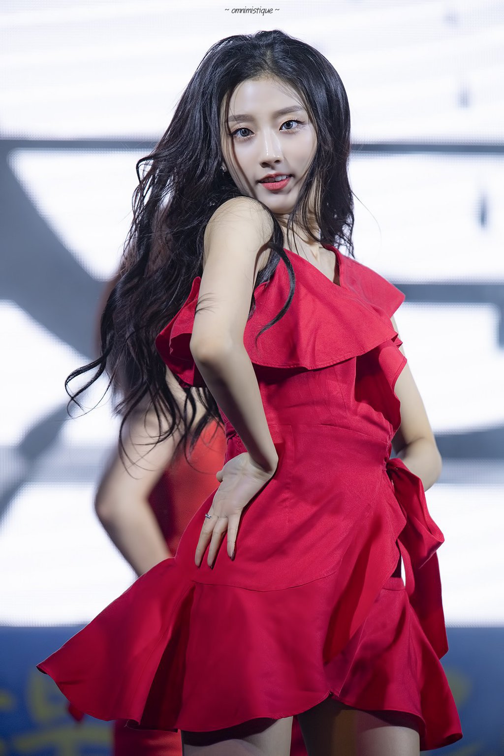레드! #러블리즈 정예인