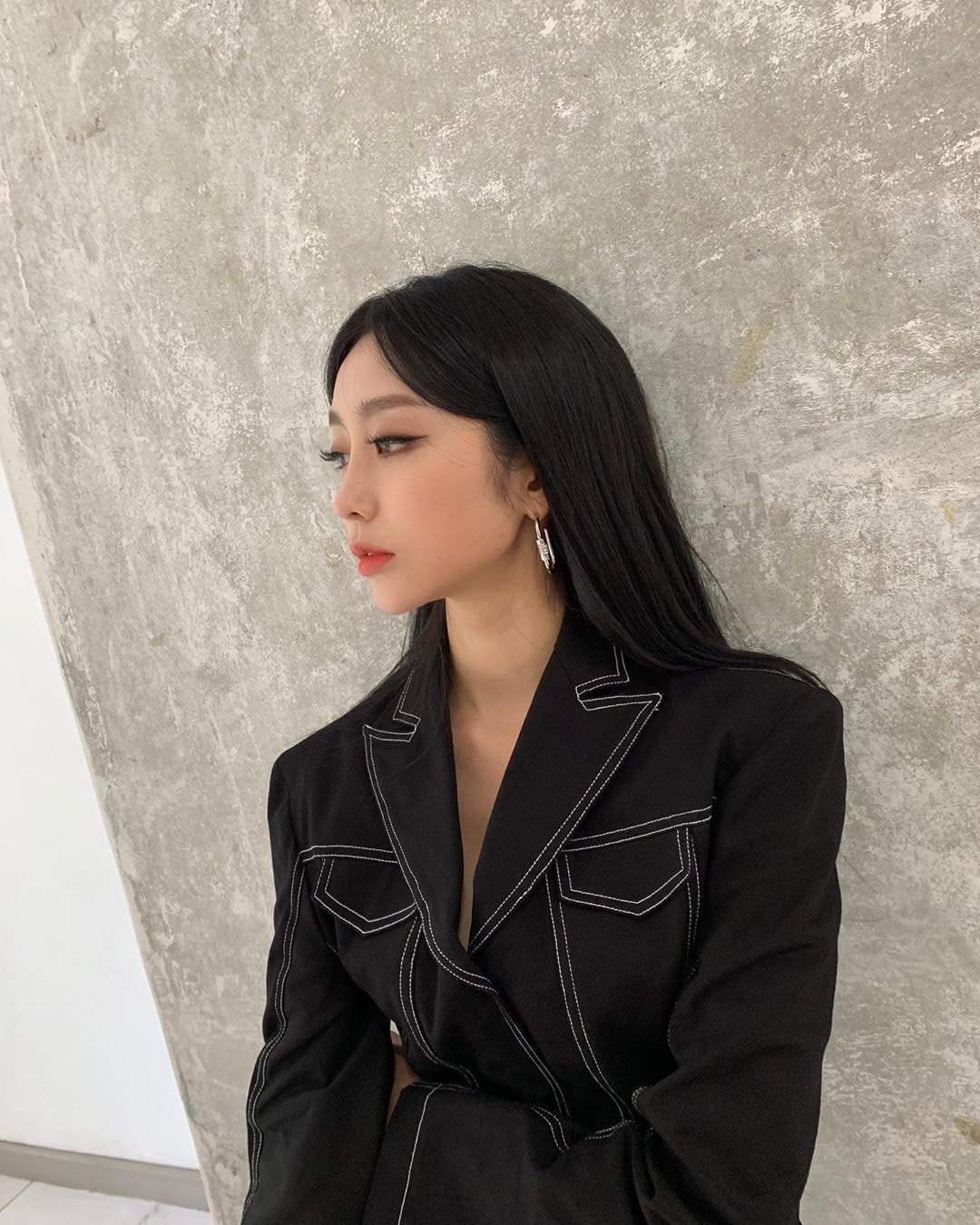 러블리즈 서지수 인스타