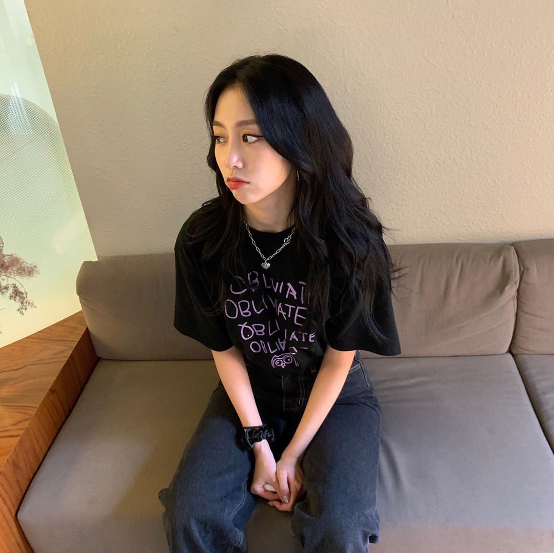 러블리즈 지수 인스타