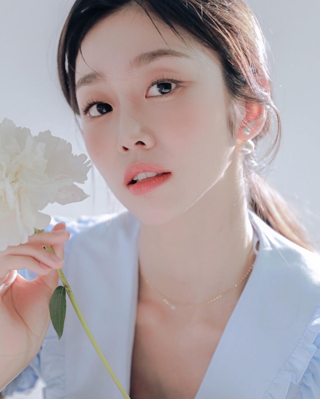 러블리즈 지수 화보 사진