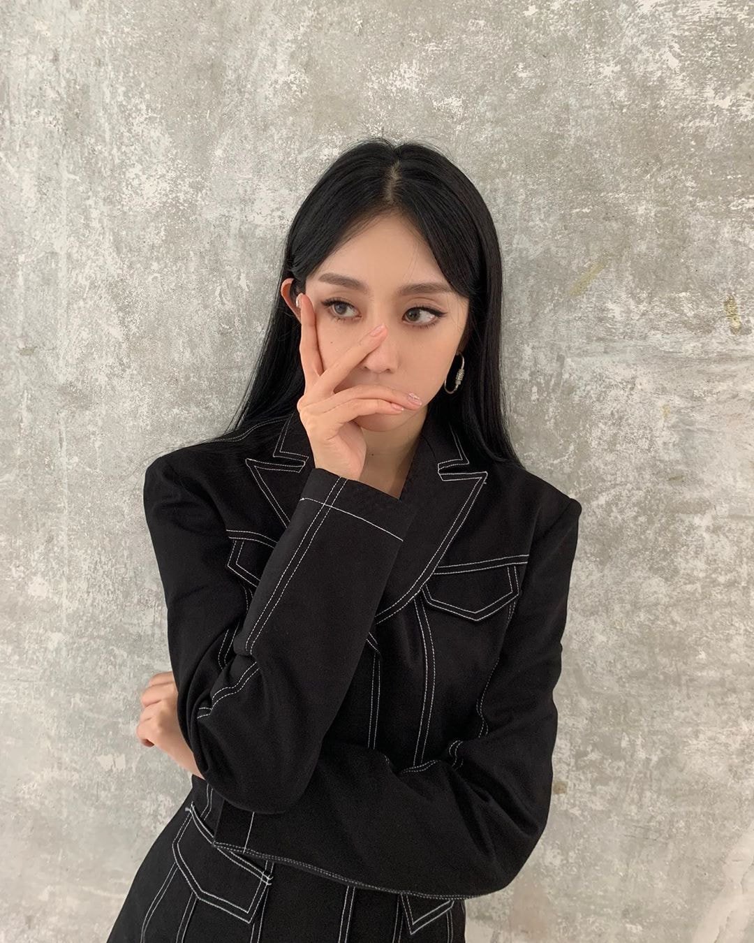 러블리즈 서지수 인스타