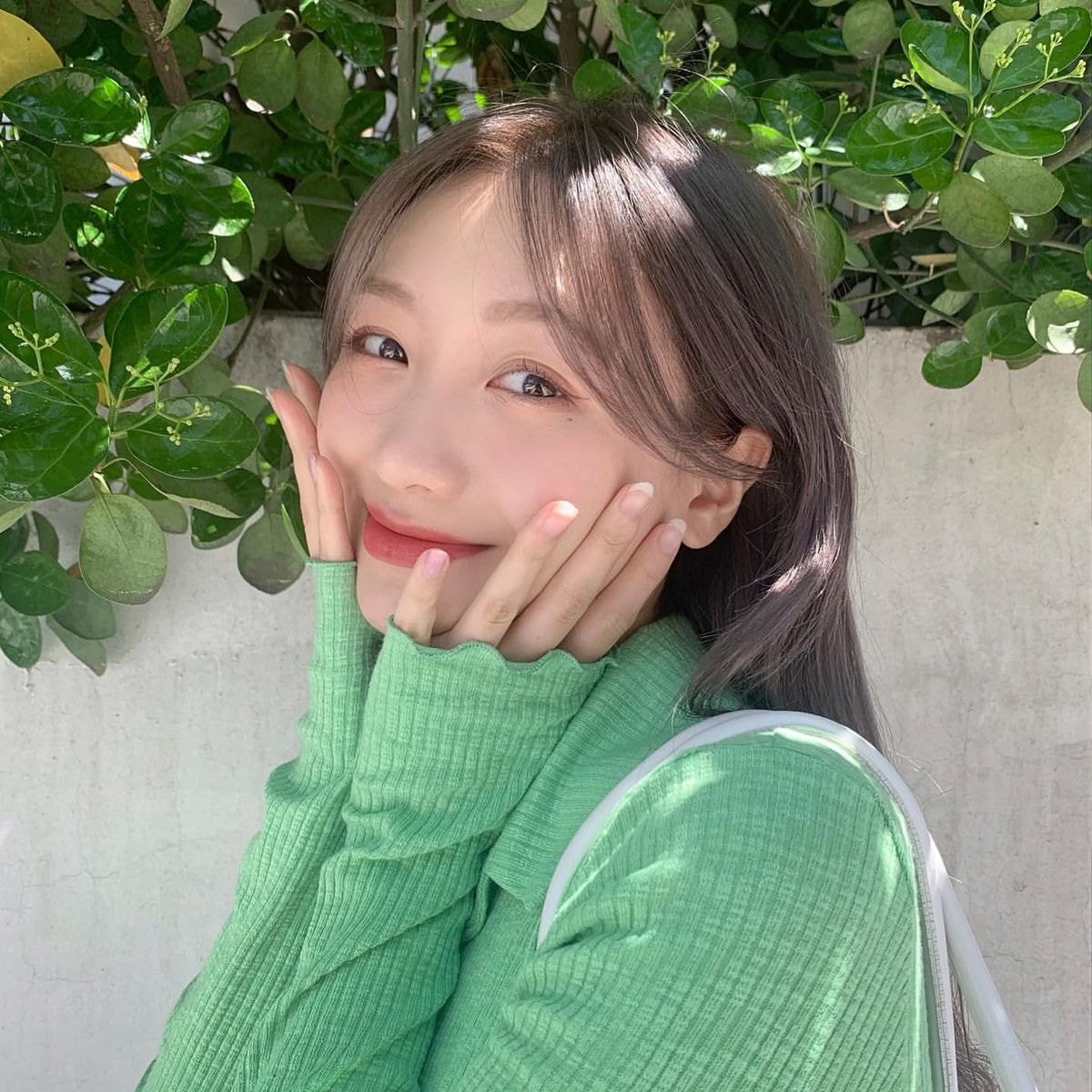 러블리즈 류수정 인스타그램 업뎃 (feat.초록)