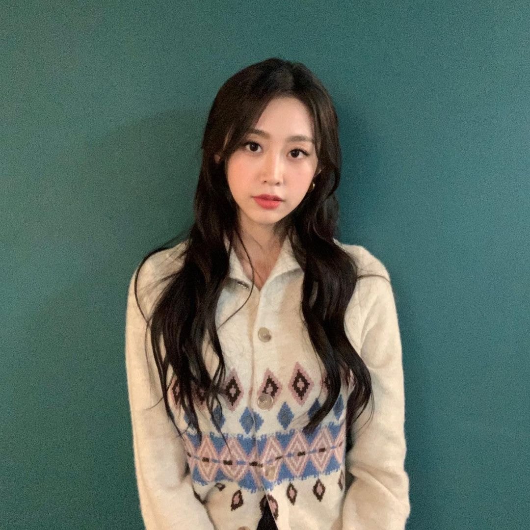 러블리즈 지수 인스타