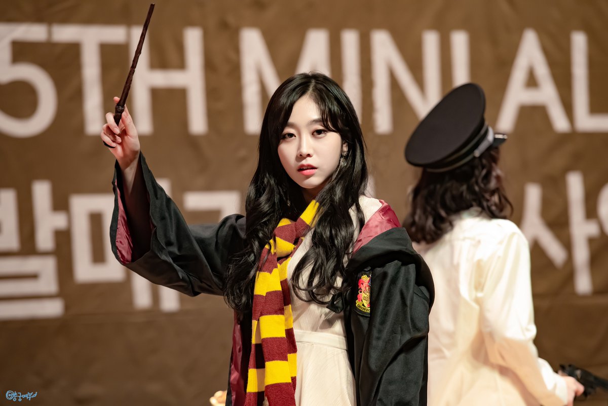대마법사 짓뚜 (181223 인천 비즈니스센터 팬싸인회 러블리즈 서지수)