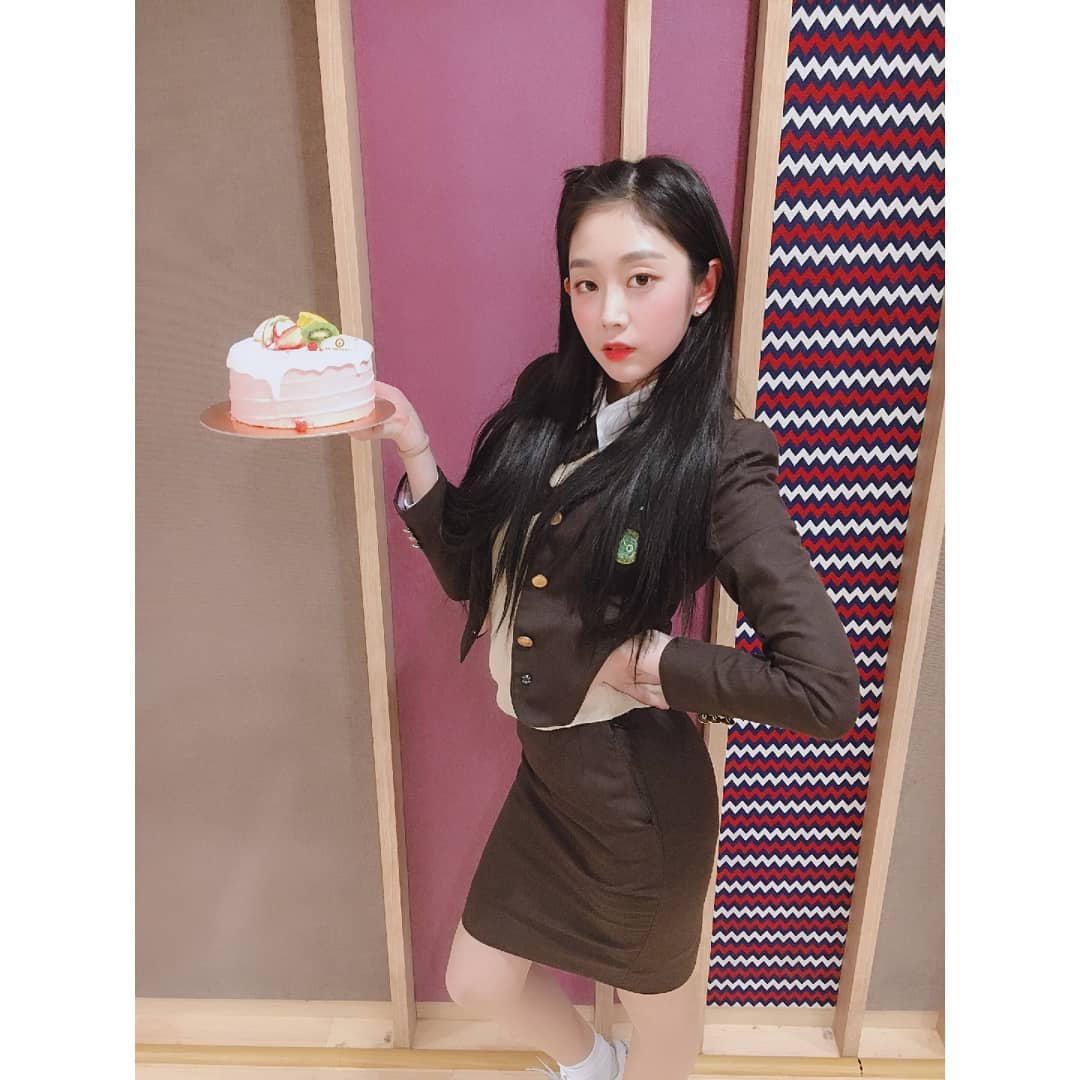 러블리즈 지수 생일날 인스타