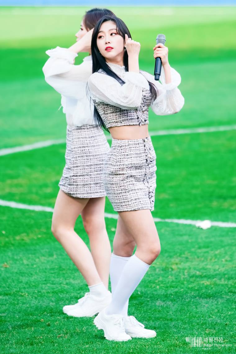 러블리즈 서지수 (대구 FC 개막전)