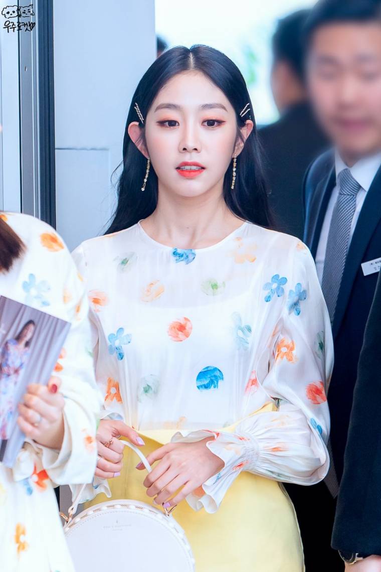 러블리즈 봄여우 서지수