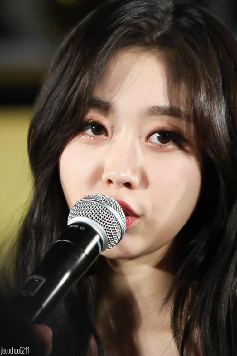 러블리즈 눈큰애 서지수