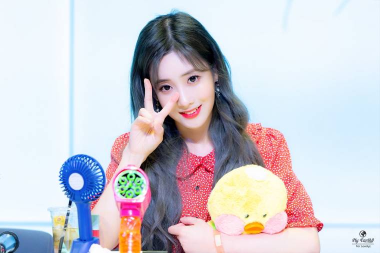 팬 사인회, #러블리즈 #유지애.jpg