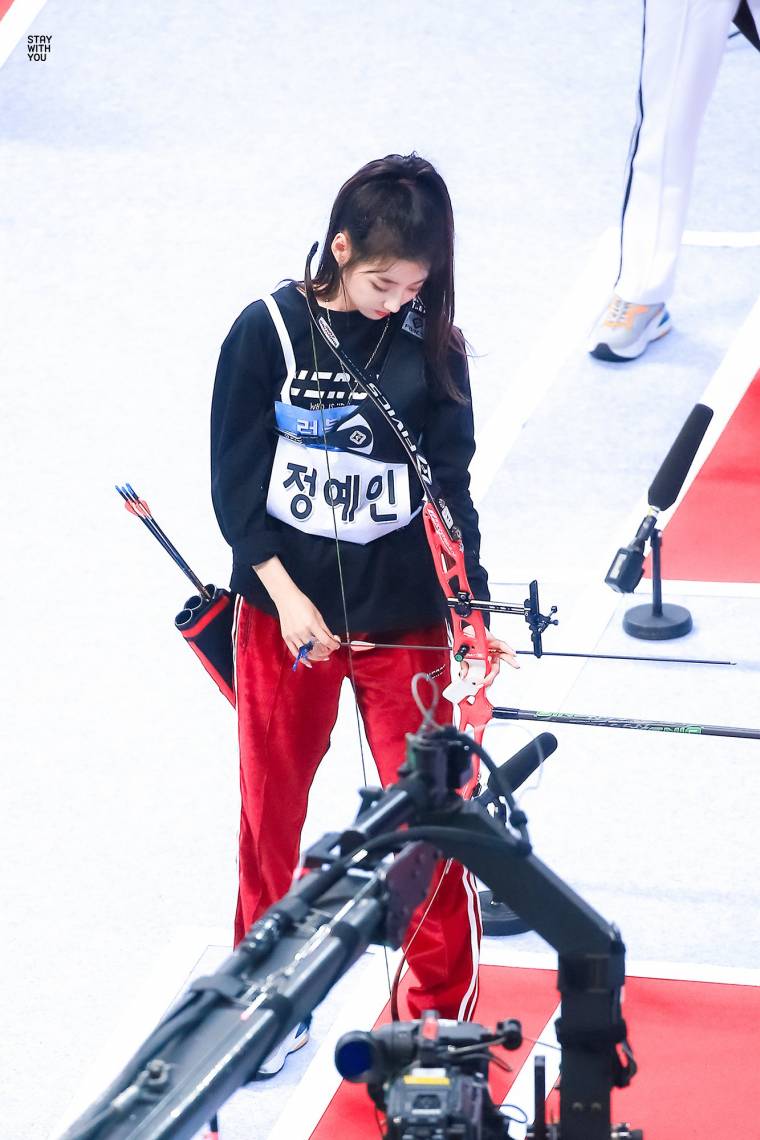 [아육대] 궁사..#러블리즈 #정예인.jpg