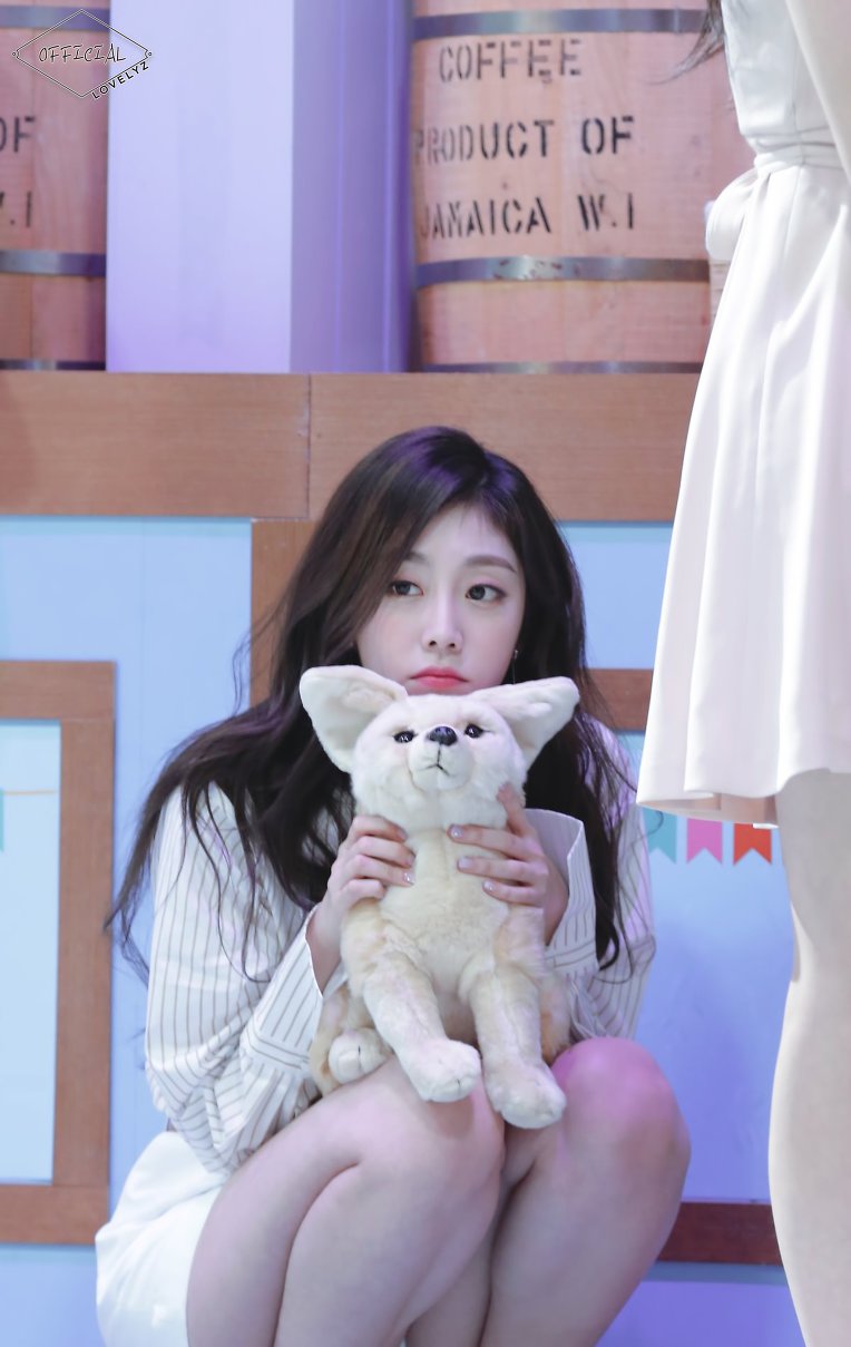 사막여우 안고 있는 #러블리즈 #서지수