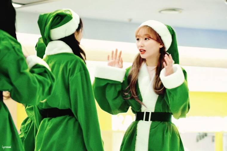 #러블리즈 파란 산타 #류수정