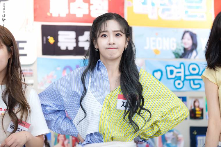 러블리즈 유지애(아이돌카페)