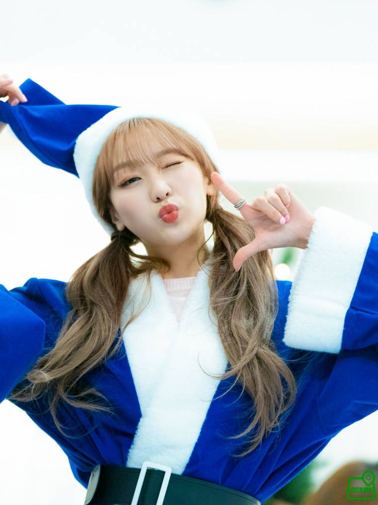 #러블리즈 파란 산타 #류수정