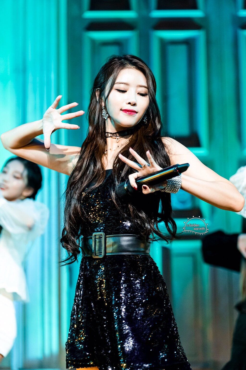 러블리즈 블랙&화이트 미주.jpg
