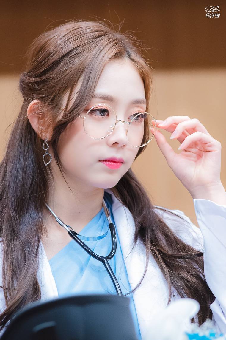 러블리즈 의사여우 서지수