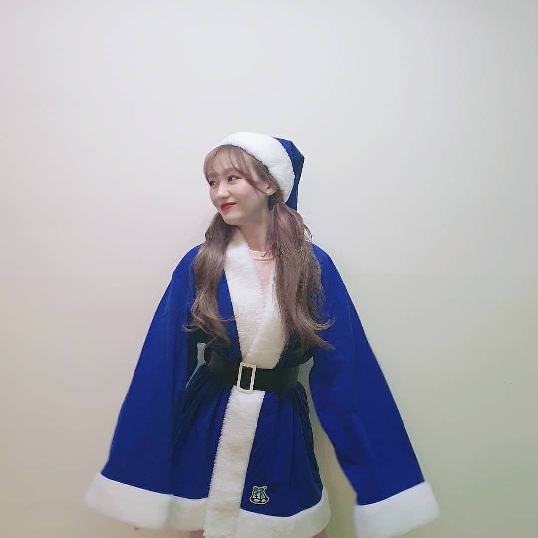 러블리즈 류수정 인스타 (feat.파란 산타)