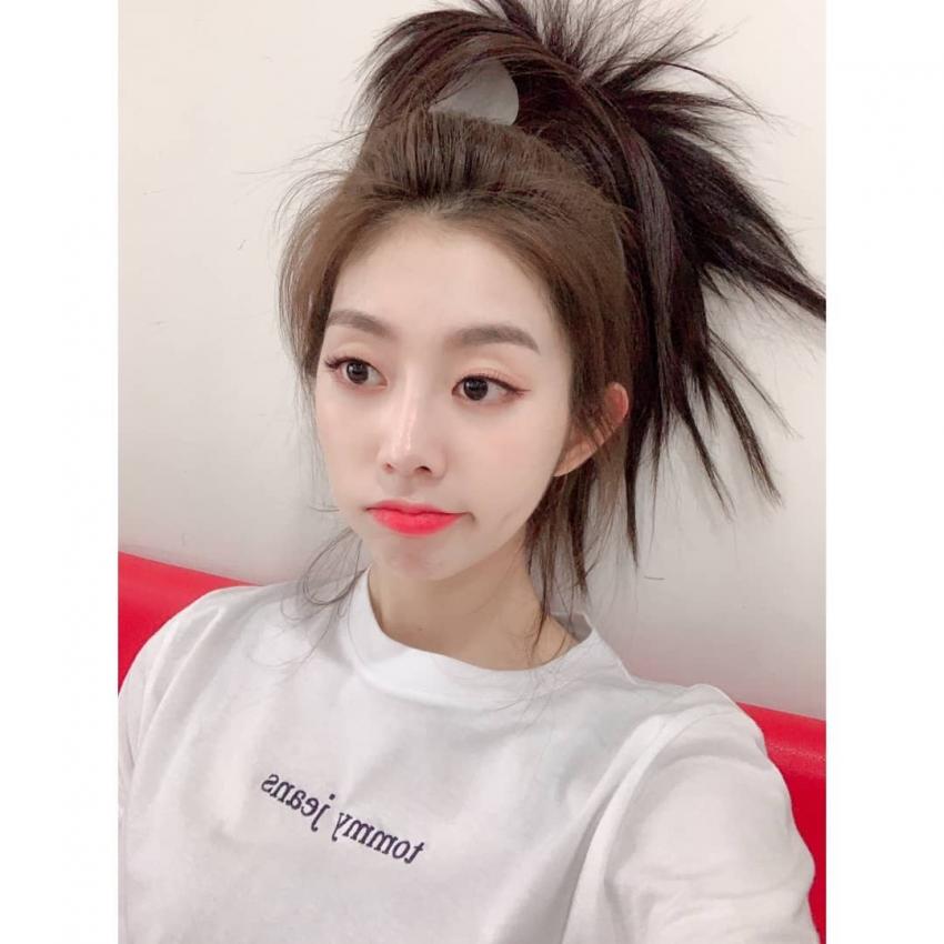 러블리즈 지수 인스타.jpg