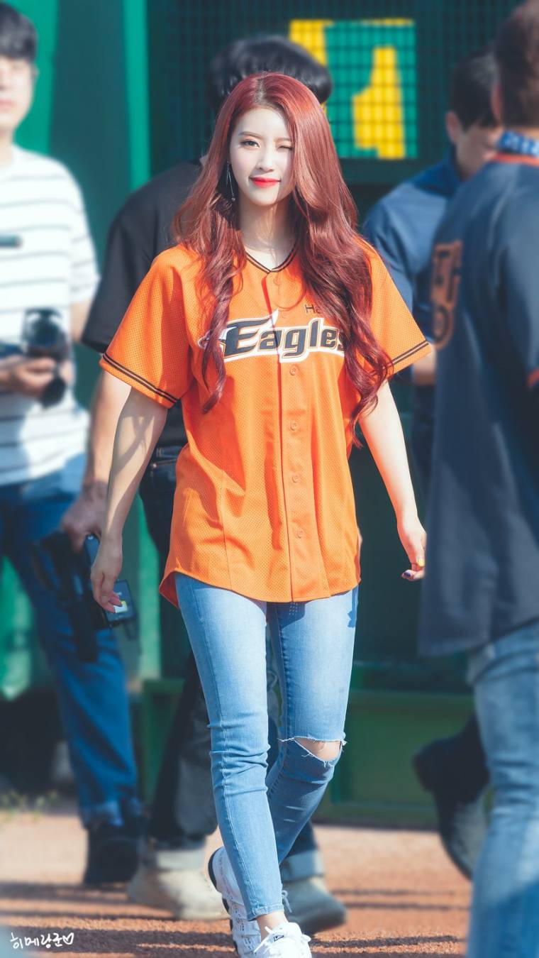 190706 #러블리즈(#Lovelyz) #이미주(#LeeMijoo) 시구 @한화이글스vsKT