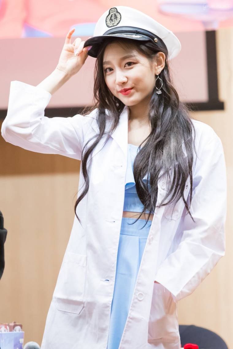 의사 가운 입은 #러블리즈 #정예인