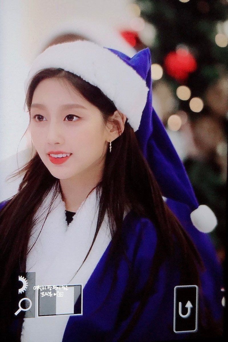 #러블리즈 파란산타 막내 정예인