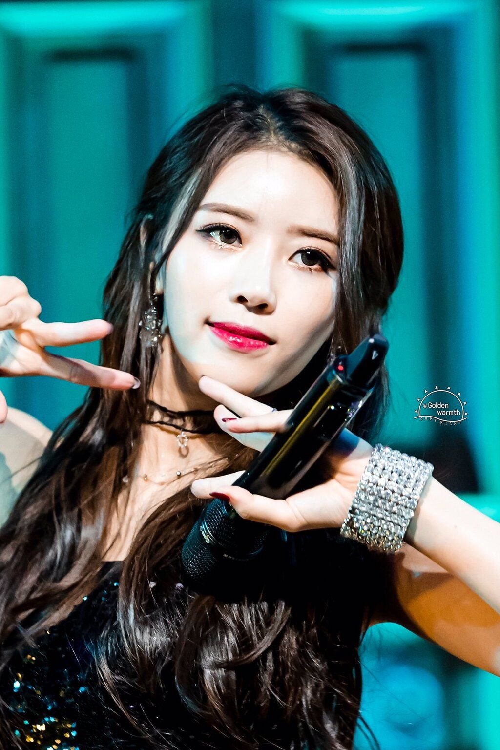 러블리즈 블랙&화이트 미주.jpg