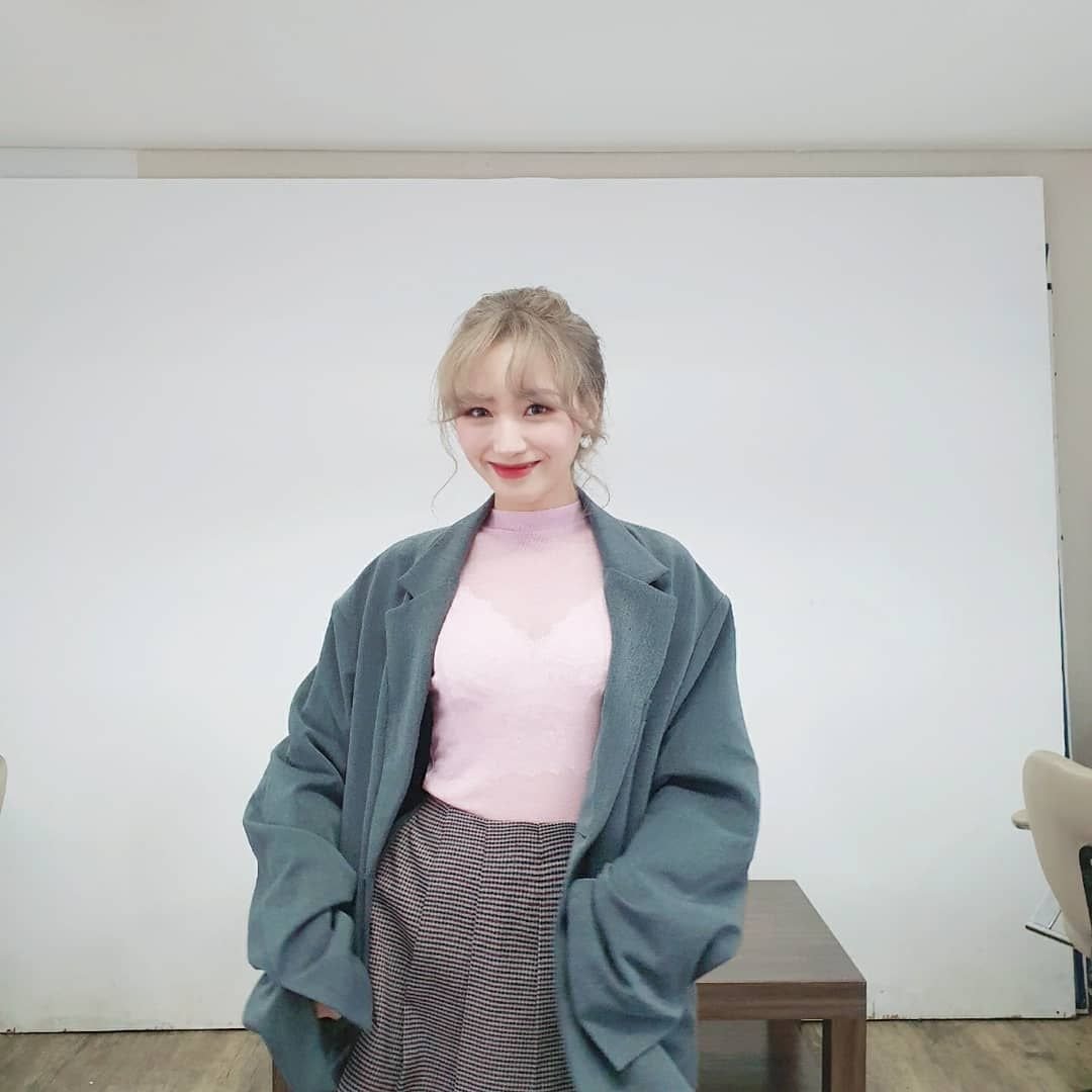 러블리즈 류수정.insta