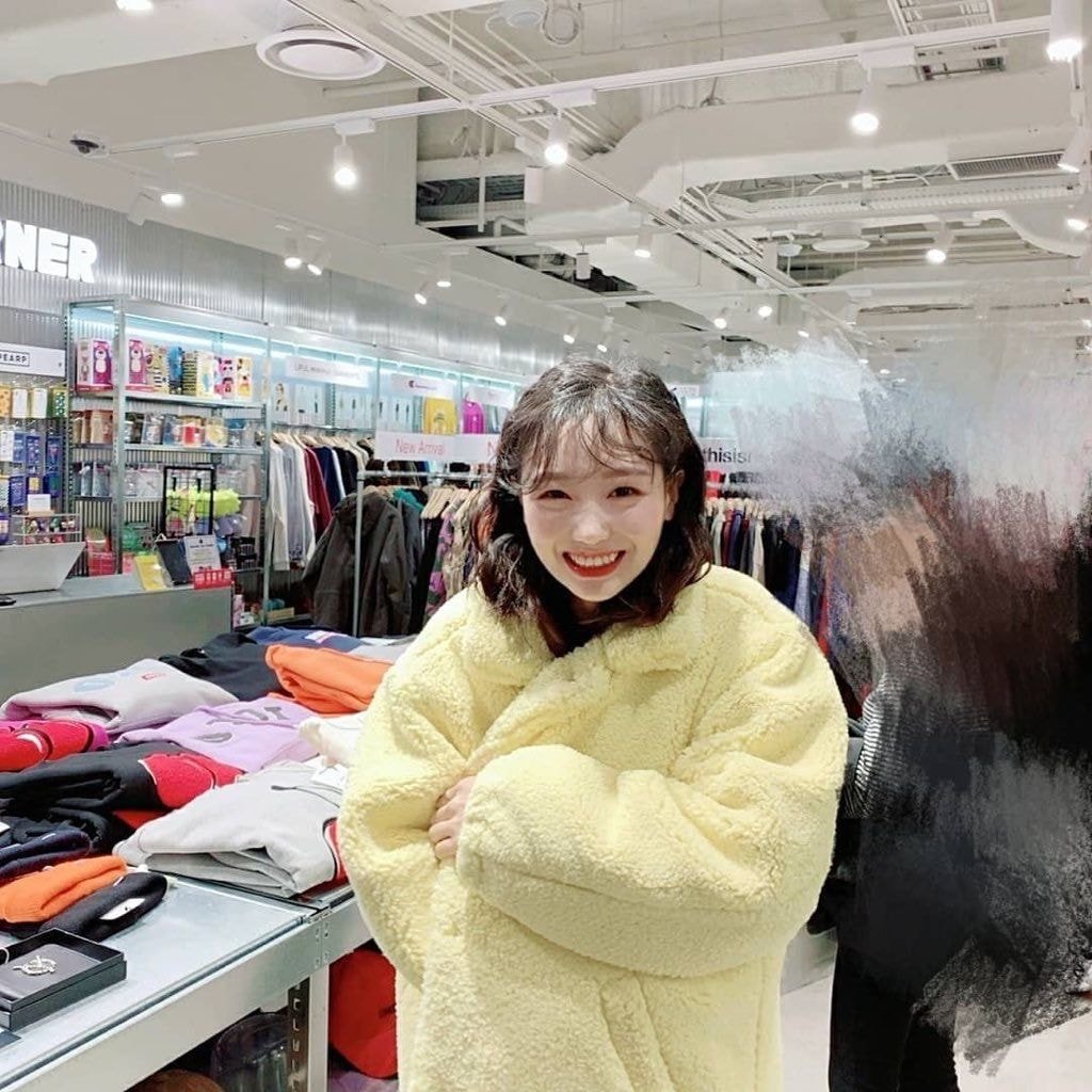 러블리즈 류수정.insta