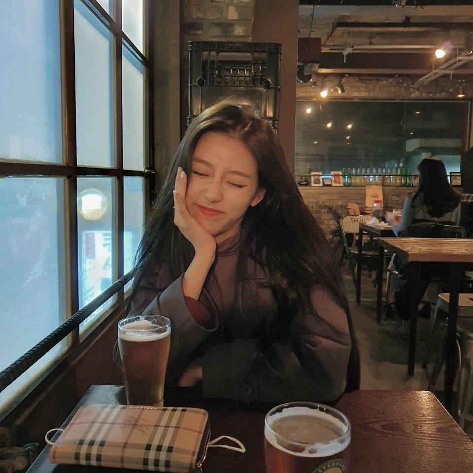 러블리즈 정예인 여친모드.jpg
