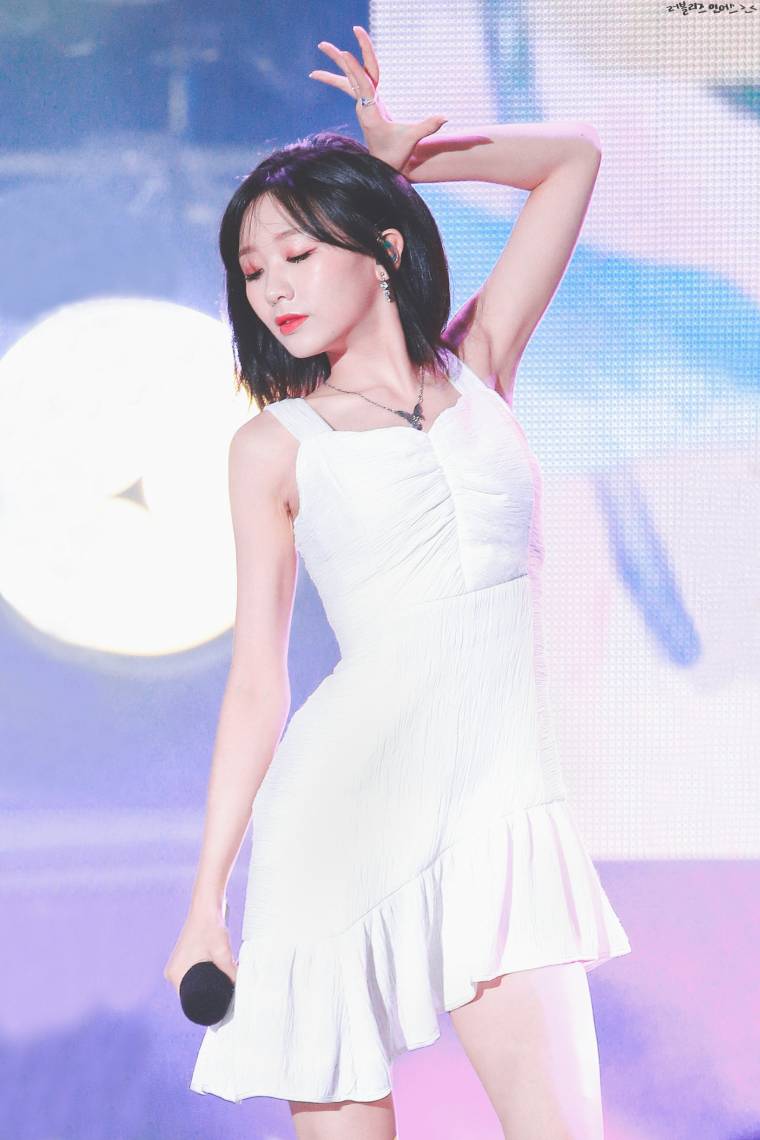 순백의 3러블리즈 #류수정.jpg