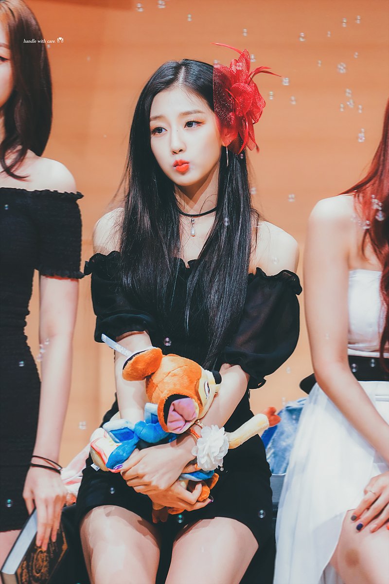 무슨말이 필요해..#정예인.jpg